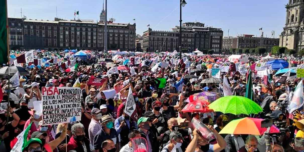 MARCHAN MÁS DE 5 MIL PERSONAS A FAVOR DE AMLO EN CIUDAD DE MÉXICO BC
