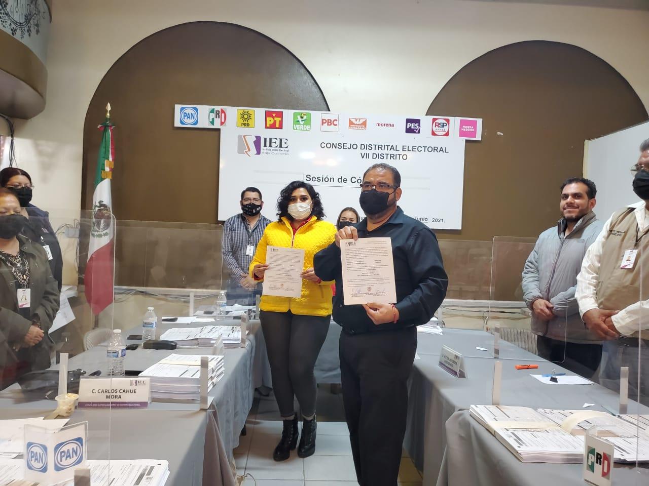 Recibió Julio César Vázquez su constancia de mayoría BC Reporteros