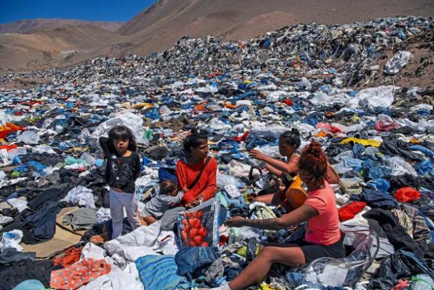 EL INMENSO CEMENTERIO DE ROPA USADA EN DESIERTO DE ATACAMA, CHILE ...
